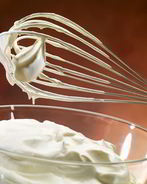 Мокрое безе для украшения торта