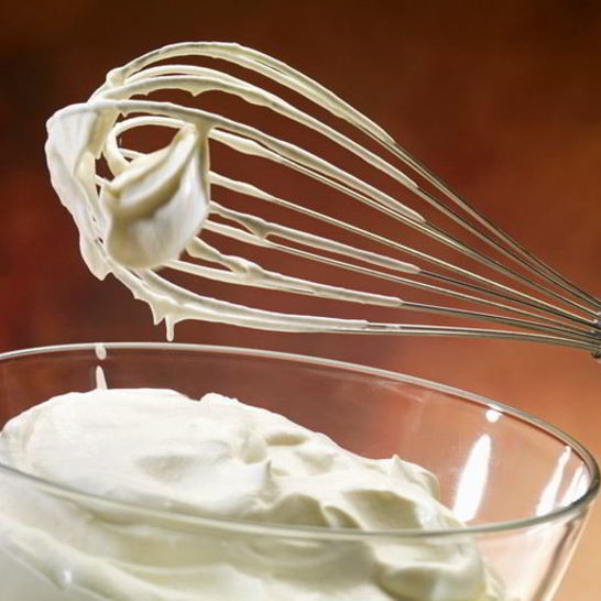 Рецепт мокрого безе для украшения торта