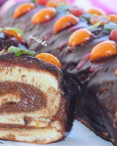 Имбирный рулет с кремом и цукатами