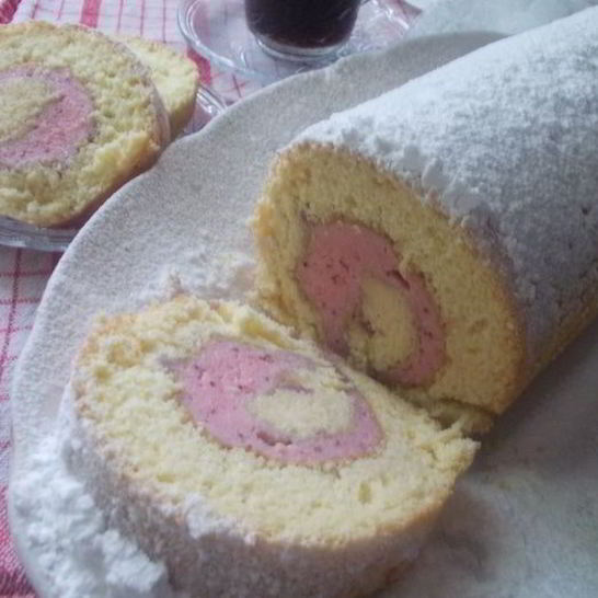 Рецепт рулета с клубничным муссом