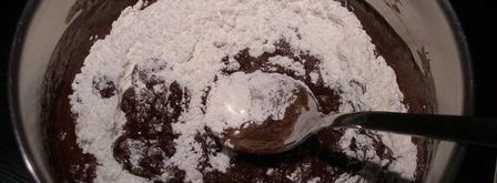 пасхальные брауни в яичной скорлупе. Шаг 3