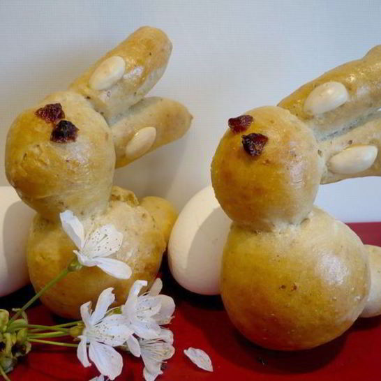 Рецепт пасхальных зайцев в темно-синем лесу