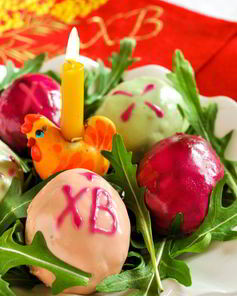 Закуска с куриной печенью Пасхальные яйца