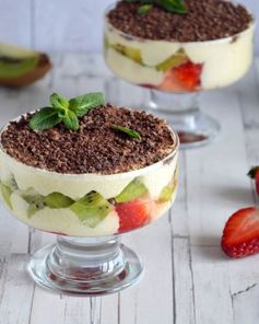 Фрукты в зефирном креме