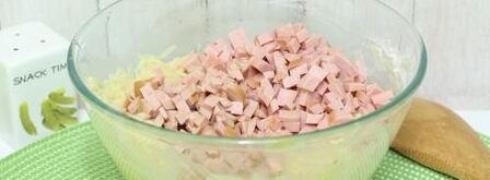 драники с колбаской и зеленью. Шаг 5