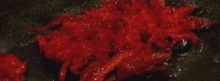 картофельно-свекольные драники с сыром бри. Шаг 7