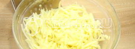 картофельные драники улетные. Шаг 3