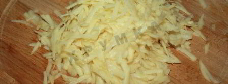 картофельные колдуны с сосисками и сыром в микроволновке. Шаг 3