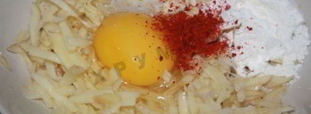 картофельные колдуны с сосисками и сыром в микроволновке. Шаг 4