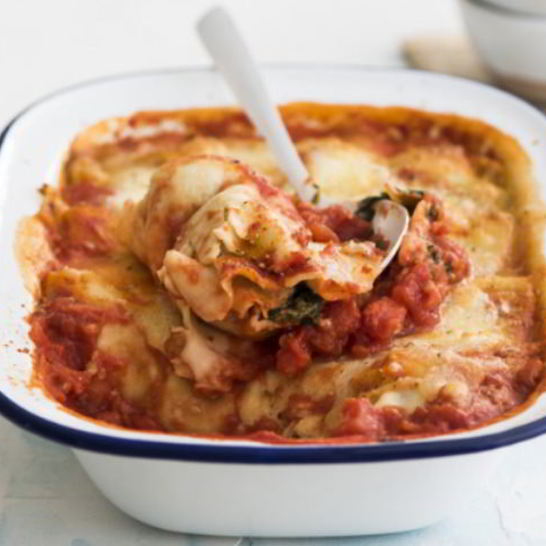 Рецепт блинов-каннеллонь с фрикадельками, шпинатом и сыром