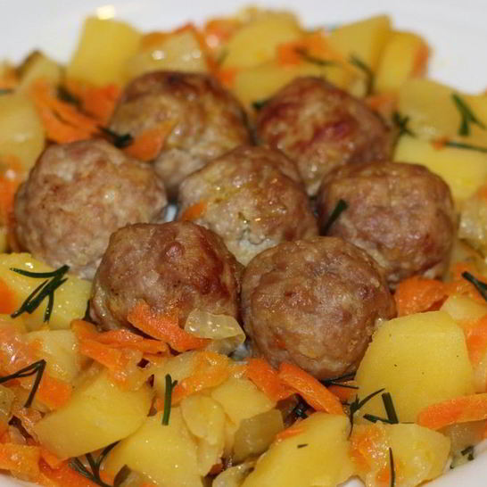 Рецепт фрикаделек с картофелем в горшочках