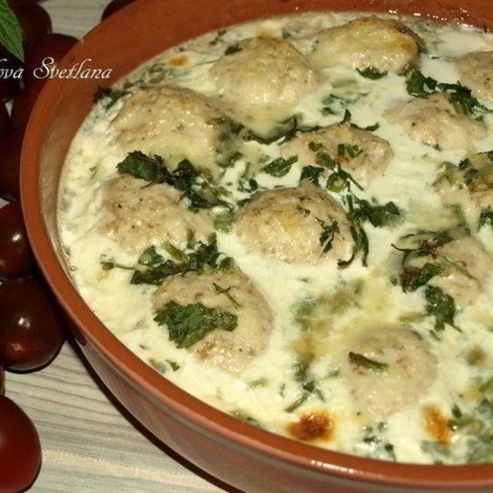 Рецепт куриных фрикаделек, запеченных в сливках