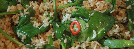 бурый рис с перцем чили и шпинатом. Шаг 6