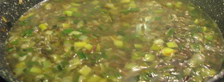 дикий рис со стручковой фасолью и луком-пореем. Шаг 4