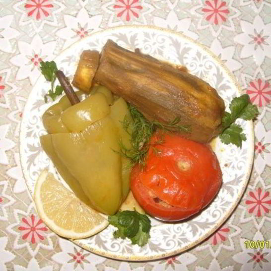 Рецепт долмы из баклажан, помидоров и перца