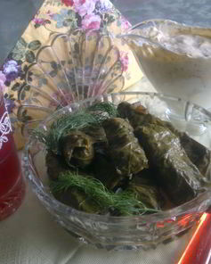 Голубцы из виноградных листьев