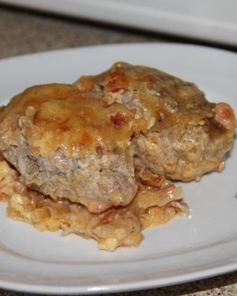 Ленивые голубцы из китайской капусты под соусом из соленых помидор