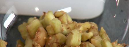 грибы из баклажанов. Шаг 3