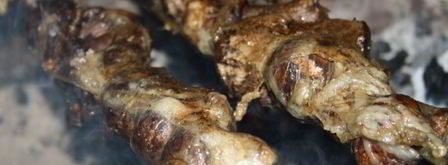 луговые шампиньоны в жировой сетке на мангале. Шаг 5