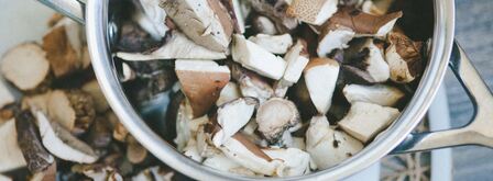 отварные лесные грибы. Шаг 3