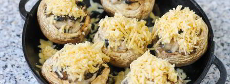 шампиньоны с курицей и сыром. Шаг 8