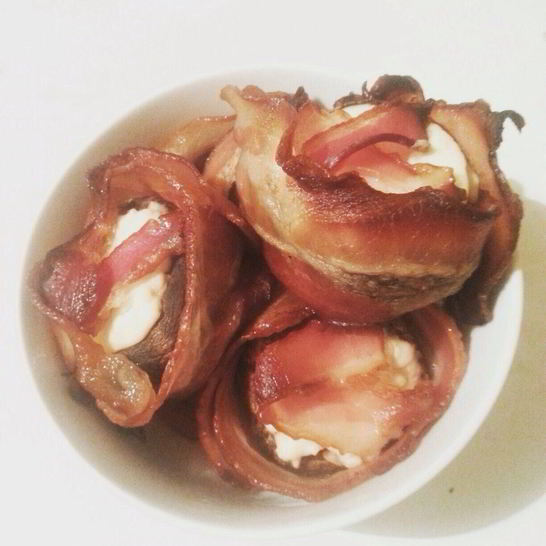 Рецепт шампиньонов в беконе