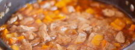 гуляш из индейки по-испански. Шаг 8