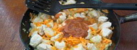 гуляш из индейки с картошкой. Шаг 9