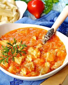 Гуляш из куриных грудок с болгарским перцем в мультиварке