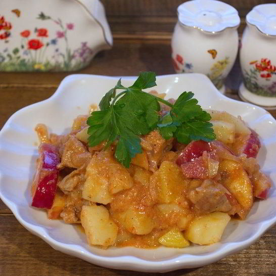Рецепт гуляша из свинины с картофелем
