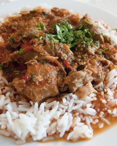 Гуляша со свининой и томатной пастой