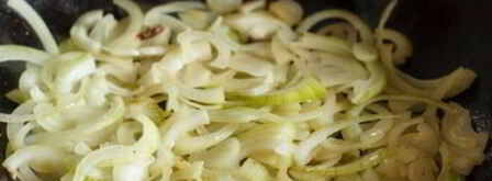 свинина, тушенная с капустой a la гуляш. Шаг 6