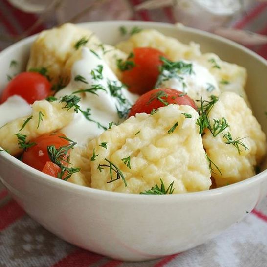 Рецепт картофельных ньокков с помидорами черри и зеленью