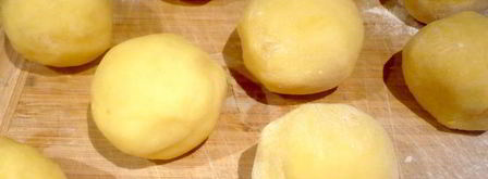 клецки с абрикосовой серединкой верю я, день придет. Шаг 6