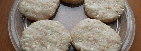 котлеты из кролика с брынзой в микроволновке. Шаг 6