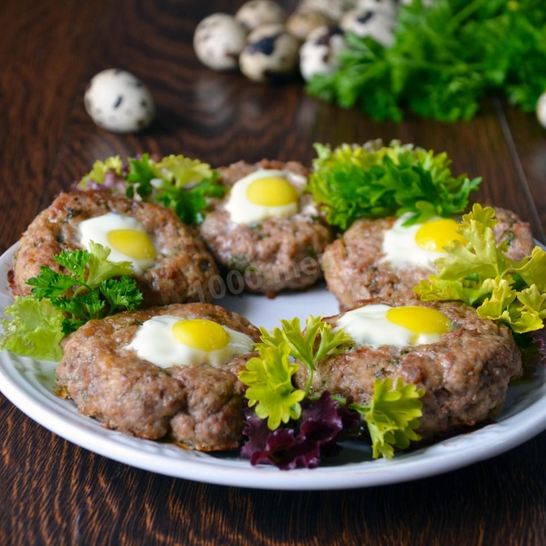 Рецепт котлет павлиний глаз с перепелиными яйцами