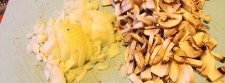 котлеты сюрприз с грибами и сыром. Шаг 9