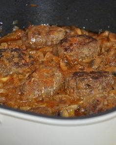 Котлеты в луковом соусе