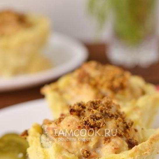 Рецепт куриных котлет в картофельных корзиночках