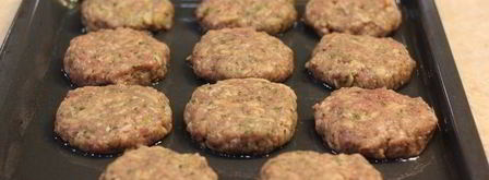 запеченные котлеты из мяса с картофелем. Шаг 7