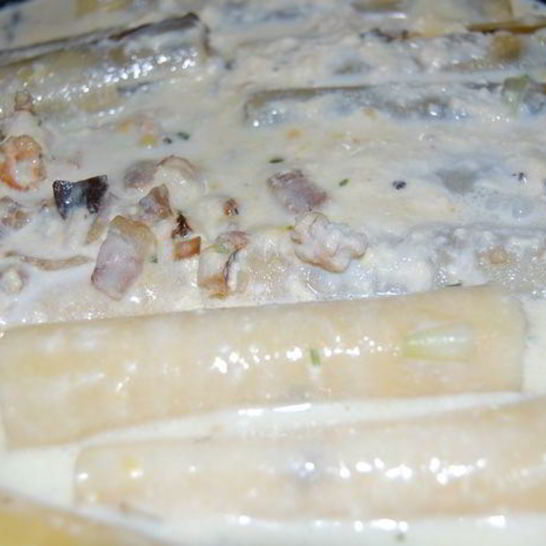 Рецепт каннелоней с грибами под соусом карбонара
