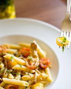 Паста с грибами и помидорами