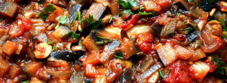 паста, запеченная со сливочно-куриным соусом и капонатой. Шаг 11