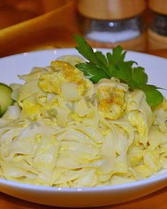 Спагетти с курицей в сливочном соусе