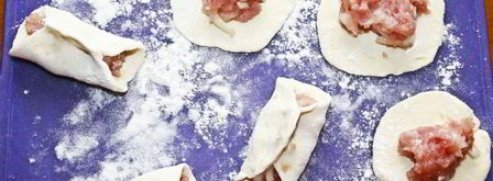 манты на сковороде. Шаг 10