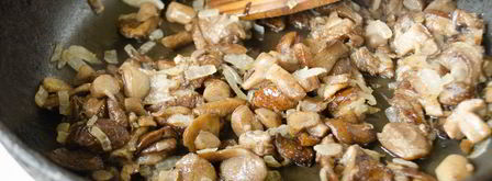 мясо по-французски из свинины с грибами. Шаг 7