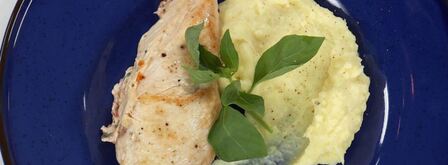 куриная грудка с козьим сыром и правильным пюре из картофеля. Шаг 10