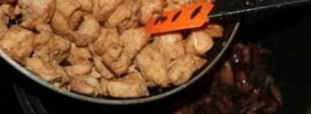 куриная грудка с шампиньонами в сливках. Шаг 14