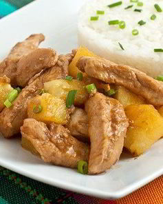 Куриное филе с ананасами