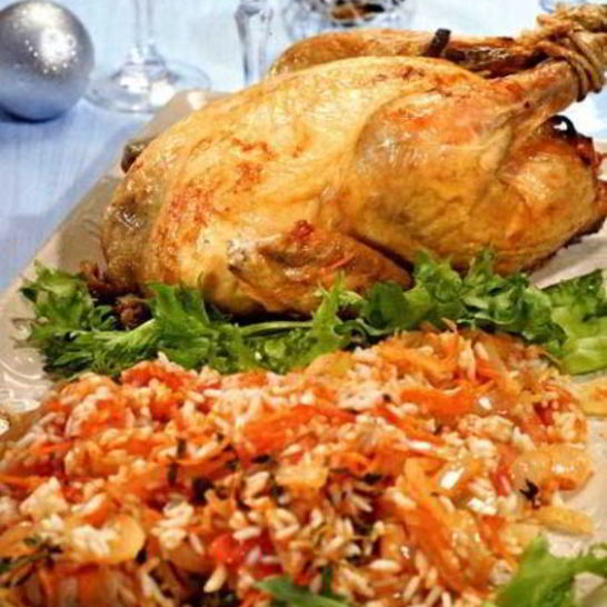 Рецепт курицы, фаршированной рисом, овощами и креветками